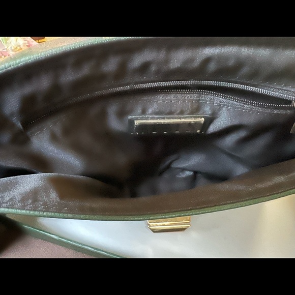 MMS design studio green clutch with gold hardware - Picture 3 of 10